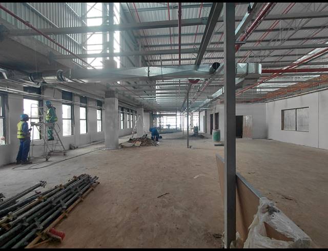 10,800M² WAREHOUSE TO LET IN RIVERFIELDS